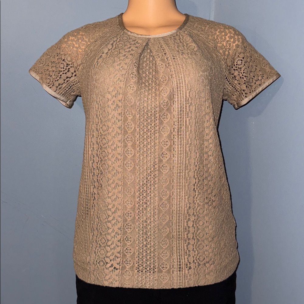 Brown lace shirt with liner